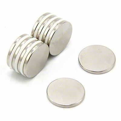 NiCuNi revêtu N52 1.26'x1/8' Axial Nickel Neodymium Disc Magnet pour la fabrication