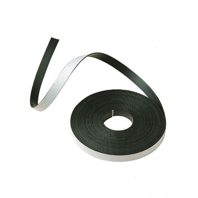 Tape magnétique en caoutchouc autoadhésif pour fixation de bande magnétique flexible personnalisée
