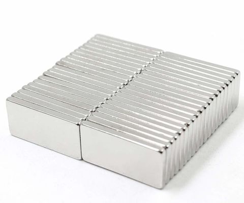 Magnéte néodymium de qualité Ndfeb pour le bloc moteur BLDC 38H SH UH à haute température de fonctionnement