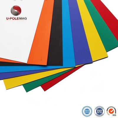 Couvercle de ventilation magnétique épais personnalisé avec surface en PVC blanc et aimant en caoutchouc composite
