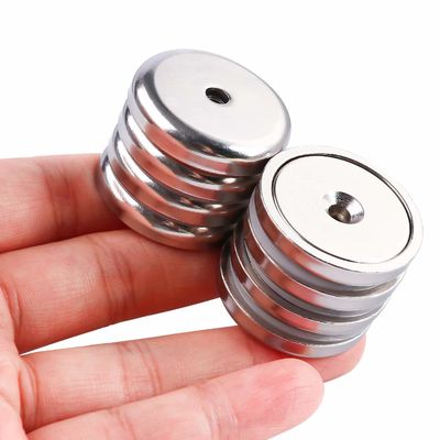 Magnets industriels avec matériau de néodyme permanent et trou anti-enfoncement POT lourd