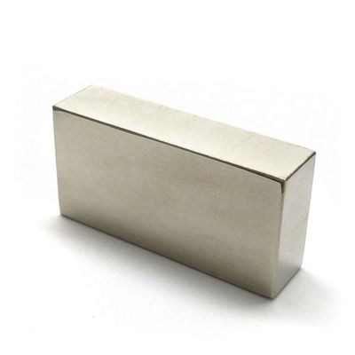 ISO14004 2004 Approuvé N52 Neodymium Magnet Bar Bloc 100 x 50 x 20 mm pour l'environnement