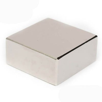 Tolérance ± 0,01 mm N52 Bloc magnétique au néodyme de 150 mm de terres rares