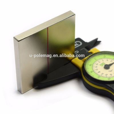Générateur d'aimants de néodyme Matériau principal pour le chargeur de haut-parleurs professionnel N52