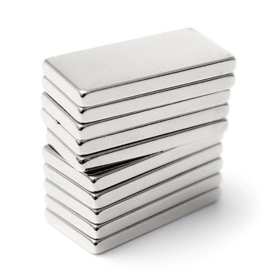 N45 Grade 80 Celsius Température maximale de fonctionnement Bloc magnétique néodyme certifié ISO