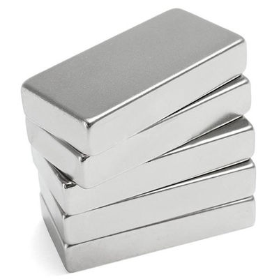 Neodymium N52 Block Magnet 50 mm x 30 mm x 10 mm avec service de traitement du moulage