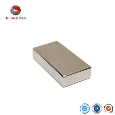 N45 aimant au néodyme F50x50x10mm Environ 190g pour les applications industrielles et lourdes