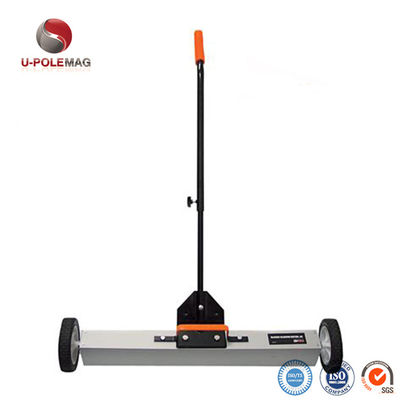 24 pouces Roofing industriel à grande capacité roue type ramassage outils clous vis balayeur de sol magnétique