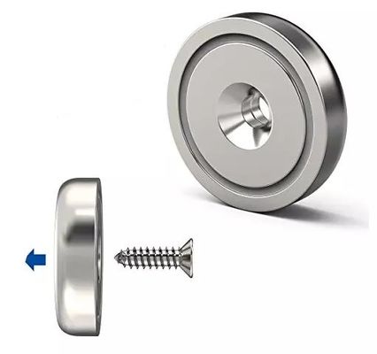 5.5mm taille de vis aimant industriel personnalisé NeFeB pot aimant avec contre-enfoncement trou d'anneau