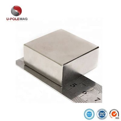 Dureté de Vickers élevée N52 Rectangle Bar personnalisée magnéte au néodyme pour moteur électronique