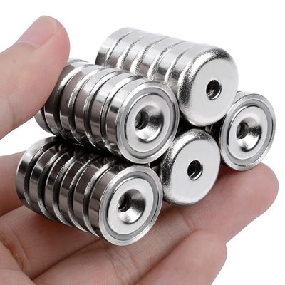 D20 MM 20lbs NdFeB Pot Magnet avec trou anti-enfoncement Hauteur totale H 7,2 mm Trou d1 4,5 mm