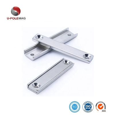 65lbs de force d'attraction Ndfeb aimant industriel avec revêtement nickel et forme de tasse en acier A3