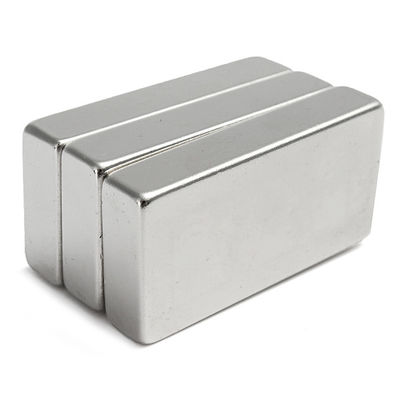 Système ISO9001 2000 Blocs magnétiques en néodyme N52 super forts pour les applications industrielles