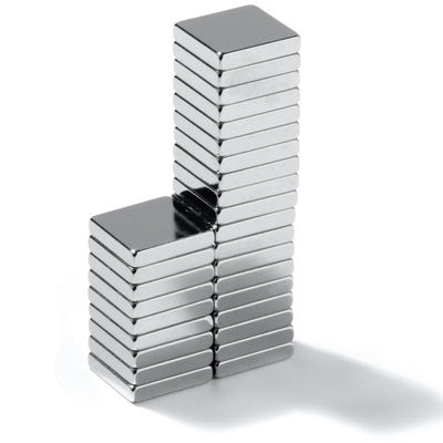 Super fort NdFeB permanent N52 Blocs magnétiques aimanté néodyme Taille personnalisée