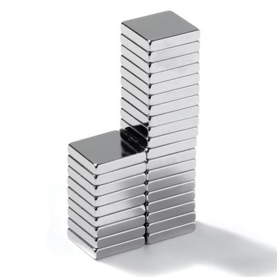 Magnet NdFeB Magnet industriel permanent SmCo ALNICo Ferrite Matériaux magnétiques au néodyme