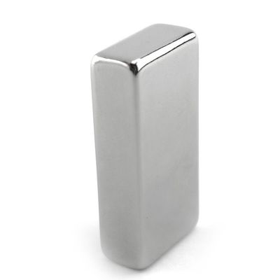 Applications à température ne cherchent pas plus loin que l' aimant de néodyme Super Strong N52 50 30
