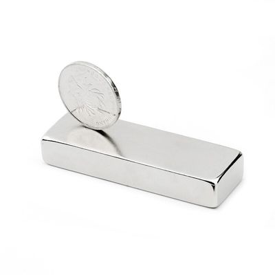 Magnéte N52 60x20x10mm rectangulaire sur mesure, revêtu de zinc et de qualité NdFeB
