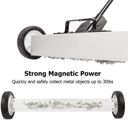 Pratique balayeuse magnétique de type push avec une force de traction de 30 à 50 lb et des roues