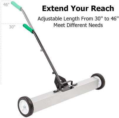 Pratique balayeuse magnétique de type push avec une force de traction de 30 à 50 lb et des roues