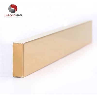 Libération de l'espace de la salle extérieure Couleur dorée Titane Bar de couteau magnétique 400x45x15mm Taille