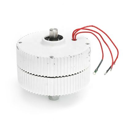 Puissance nominale de 15 W U 50 tours par minute Générateur d'alternateur à aimants permanents pour la production d'énergie