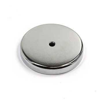 ISO/TS16949 2002 Certifié D80mm Porteur d'aimant de tasse de ferrite avec trou anti-enfoncement D6mm
