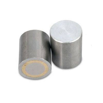 Magnet Alnico en forme de tasse et résistant aux températures allant jusqu'à 400 degrés Celsius