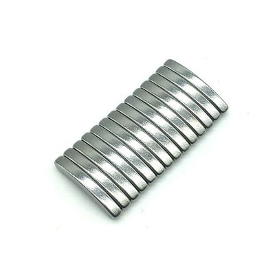 Magnéte au néodyme à arc N52 R18.25xr15.75x2.5mm personnalisé pour instruments médicaux