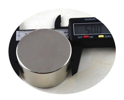 Magnéte composite au néodyme super fort N52 50X30 mm pour l'industrie polyvalente
