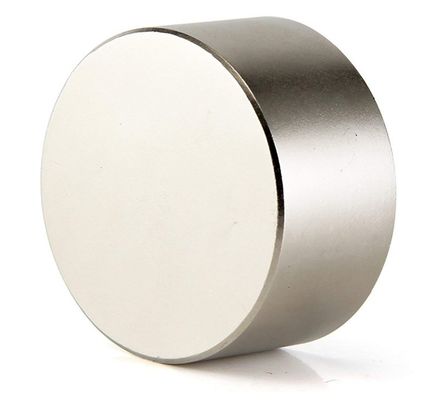 NiCuNi revêtu D50x20 Magnéte permanent à 1 Tesla pour capteurs