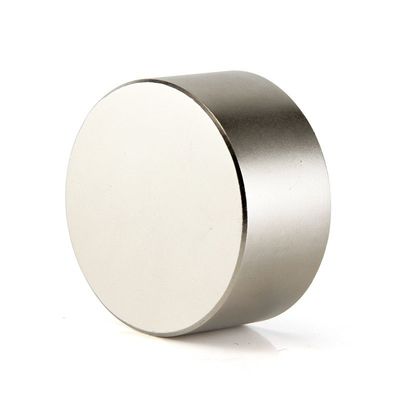 NiCuNi revêtu D50x20 Magnéte permanent à 1 Tesla pour capteurs