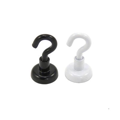 Des crochets magnétiques ferrite puissants pour accrocher en noir et blanc