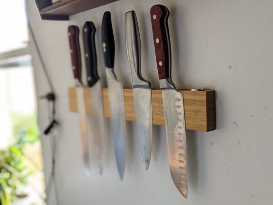 Maillot à couteau magnétique en bois de chêne