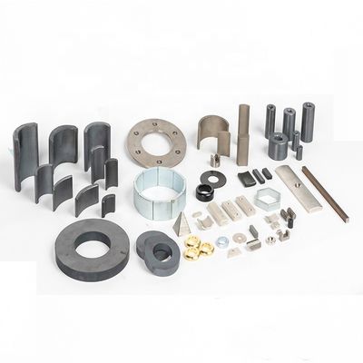 ±0,05 mm Tolérance D200x110x20 mm C8 Ferrite Ring Magnet pour le service de traitement des haut-parleurs