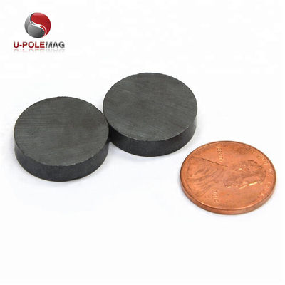 Magnet ferrite à disque rond personnalisé avec tolérance ± 1% et traitement de moulage
