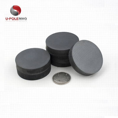 Magnet ferrite à disque rond personnalisé avec tolérance ± 1% et traitement de moulage