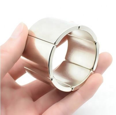 Magnéte à segment en néodyme époxy de qualité 48SH pour tolérance de précision du moteur /-0,05 mm