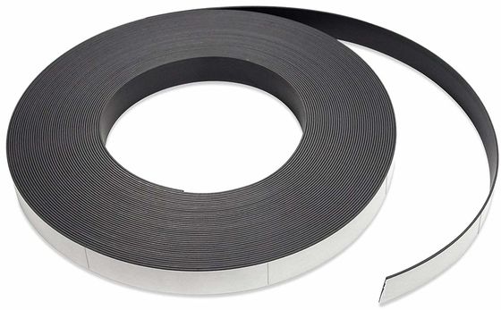 Tape magnétique flexible isotrope autoadhésive pour applications papier certifiée ROHS