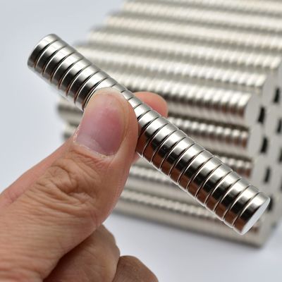 N45 aimant en néodyme rond avec revêtement en zinc et certification ISO9001 2004