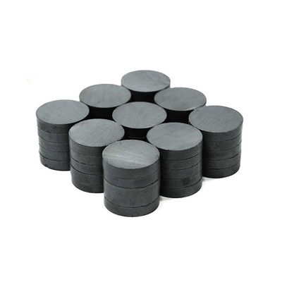 Magnet à disque céramique ferrite de baryum avec un coefficient de température de Hcj %/°C 0,25-0.4