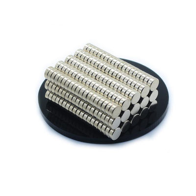 0Magnets à disque de néodyme de.3 mm et personnalisés pour vos besoins de moulage à prix compétitif