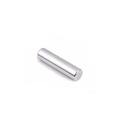 Design personnalisé de la barre magnétique en néodyme en forme de tige Micro aimants de terres rares pour le moulage