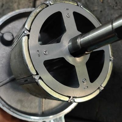 Composé magnétique en néodyme aimant permanent rotor générateur d'alternateur pour lourdes charges