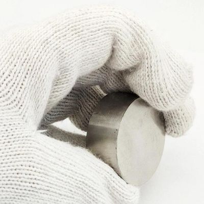 7.4g/cm3 Densité des terres rares Permanent en fonte AlNiCo cylindre rond aimanté pour le bouton de câble
