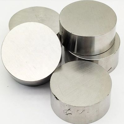 7.4g/cm3 Densité des terres rares Permanent en fonte AlNiCo cylindre rond aimanté pour le bouton de câble