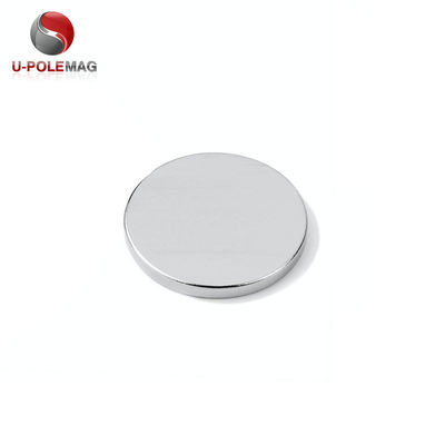 N32 Ndfeb 20 mm Mini rond petit aimant pour l'industrie Tolérance de perforation ± 1% Traitement