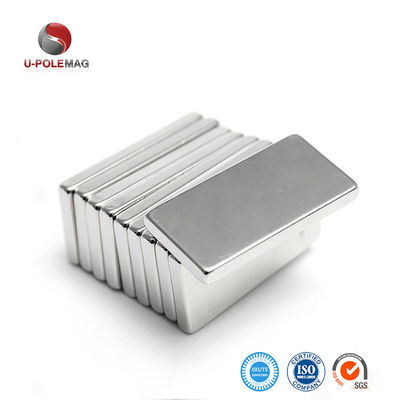 Magnéte au néodyme recouvert de nickel N52 haute Br Forme rectangulaire Super Puissance NdFeB Bloc aimants