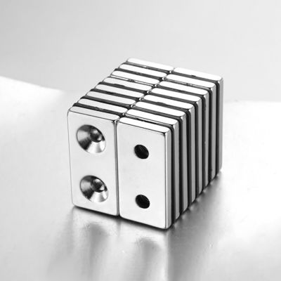 Magnés de bloc de néodyme à double trou super-forts pour résistance à la température technique