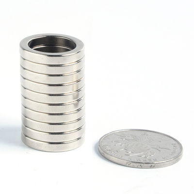 Industrie N52 aimant NdFeB avec anneau perforé aimant néodymium Tolérance ± 0,05 Permanent