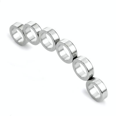 Magnets à anneaux composites magnétisés diamétralement à haute résistance à l'aimantement